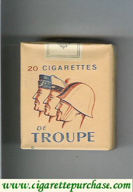 De Troupe with three soldieres cigarettes soft box